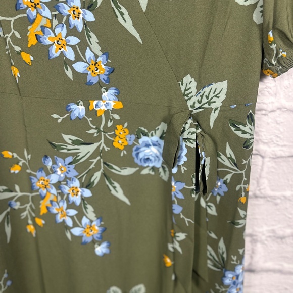 LOFT Floral Midi Wrap Dress – Olive Green - Picture 5 of 12